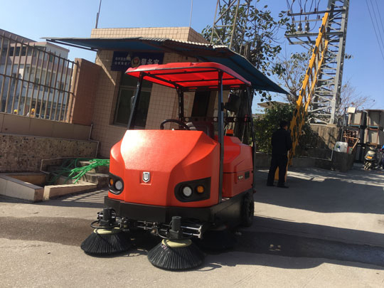 掃地車(chē)