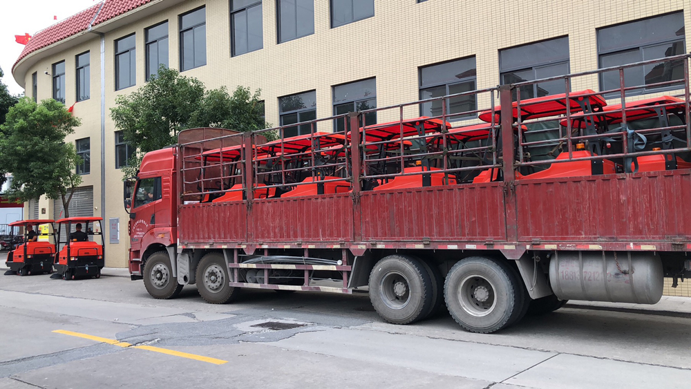 電動(dòng)掃地車